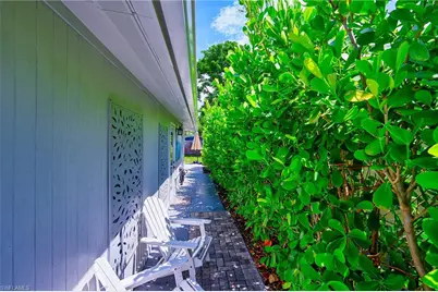 757 101 Ave N, Naples, FL 34108 - Photo 23