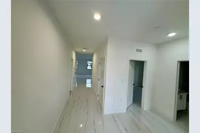 6010 Acorn Cir, Labelle, FL 33935 - Photo 3