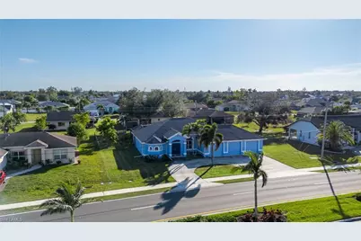 126 Nicholas Pkwy W, Cape Coral, FL 33991 - Photo 7