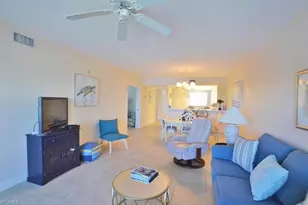 33 Bluebill Ave, Naples, FL 34108 - Photo 5