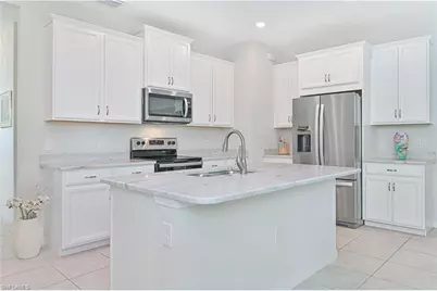 2113 Summersweet Dr, Alva, FL 33920 - Photo 9