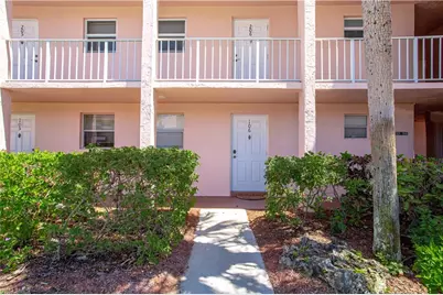 225 Turtle Lake Ct #106, Naples, FL 34105 - Photo 5