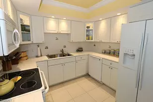 341 3rd Ave S, Naples, FL 34102 - Photo 11