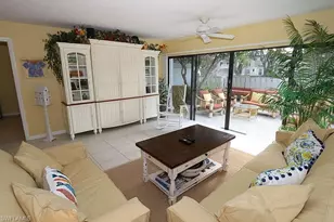 341 3rd Ave S, Naples, FL 34102 - Photo 5