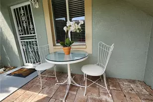 840 New Waterford Dr, Naples, FL 34104 - Photo 5