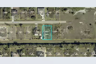 1034 Hatfield St, Lehigh Acres, FL 33974 - Photo 3