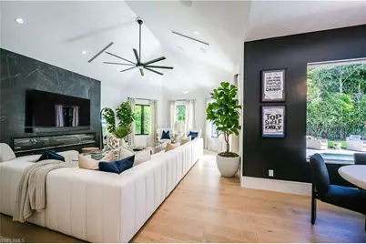 681 Katemore Ln, Naples, FL 34108 - Photo 19