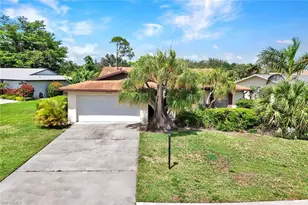 4305 Beechwood Lake Dr, Naples, FL 34112 - Photo 9