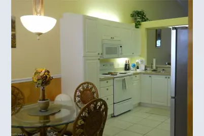 500 Robin Hood Cir #202, Naples, FL 34104 - Photo 5