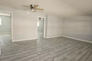 548 Broad Ave S, Naples, FL 34102 - Photo 13