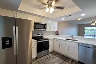 425 SW 47th Terrace, Cape Coral, FL 33914 - Photo 5