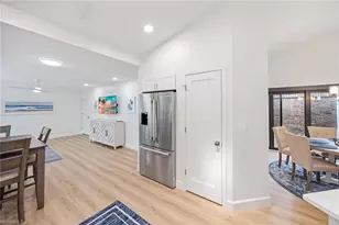 571 Park Shore Dr, Naples, FL 34103 - Photo 15