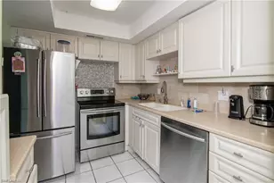 1400 Pompei Ln, Naples, FL 34103 - Photo 13