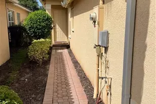 10427 Carolina Willow Dr, Fort Myers, FL 33913 - Photo 3