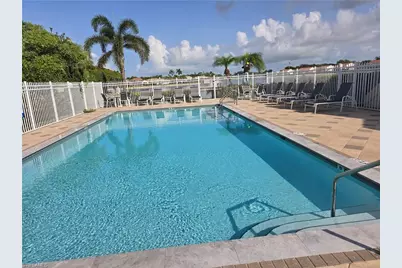 605 Squire Cir #203, Naples, FL 34104 - Photo 37