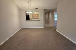 605 Squire Cir, Naples, FL 34104 - Photo 3