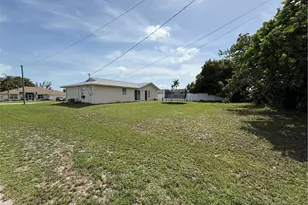 317 SE 14th Terrace, Cape Coral, FL 33990 - Photo 5
