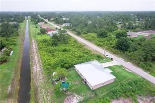 866 Carbon St E, Lehigh Acres, FL 33974 - Photo 43