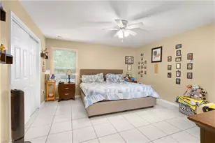 866 Carbon St E, Lehigh Acres, FL 33974 - Photo 15