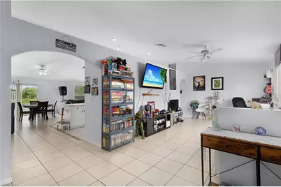 866 Carbon St E, Lehigh Acres, FL 33974 - Photo 3