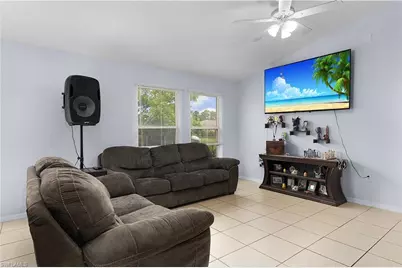 866 Carbon St E, Lehigh Acres, FL 33974 - Photo 27