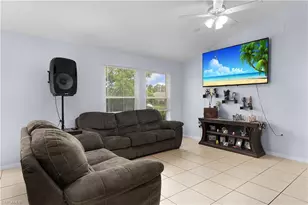 866 Carbon St E, Lehigh Acres, FL 33974 - Photo 27