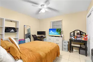 866 Carbon St E, Lehigh Acres, FL 33974 - Photo 17