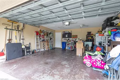 866 Carbon St E, Lehigh Acres, FL 33974 - Photo 31