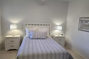 5095 Yacht Harbor Dr, Naples, FL 34112 - Photo 9