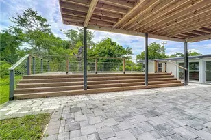 93 E Mariana Ave, North Fort Myers, FL 33917 - Photo 31