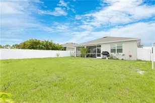 3289 Baravaldo Cir, Cape Coral, FL 33909 - Photo 13