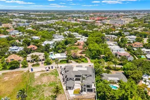 616 Bougainvillea Rd, Naples, FL 34102 - Photo 17