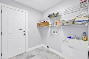 628 SW 9th Ave, Cape Coral, FL 33991 - Photo 23