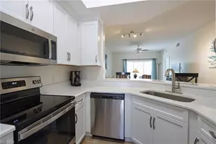 757 Wiggins Lake Dr, Naples, FL 34110 - Photo 7