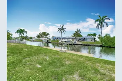 1428 Vendome Ct, Cape Coral, FL 33904 - Photo 29