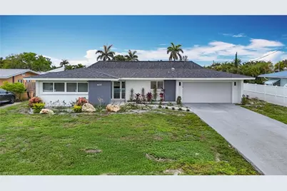1428 Vendome Ct, Cape Coral, FL 33904 - Photo 1
