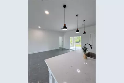 842 Giorgio Ave S, Lehigh Acres, FL 33974 - Photo 9