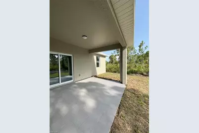 842 Giorgio Ave S, Lehigh Acres, FL 33974 - Photo 3