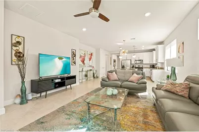 12250 Canal Grande Dr, Fort Myers, FL 33913 - Photo 11