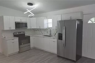 2248 Marina Park Dr, Fort Myers, FL 33905 - Photo 5