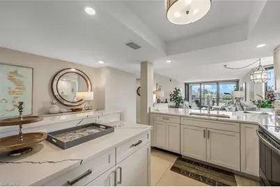 10562 Gulf Shore Dr #202, Naples, FL 34108 - Photo 9