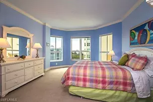 295 Grande Way, Naples, FL 34110 - Photo 9