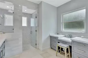 140 37th Ave NW, Naples, FL 34120 - Photo 17