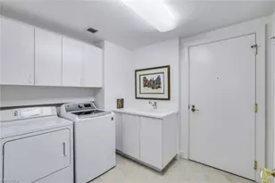 1060 Borghese Ln, Naples, FL 34114 - Photo 21