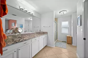 627 NE 7th Terrace, Cape Coral, FL 33909 - Photo 13