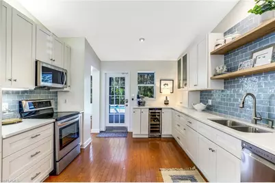 739 7th Ave N, Naples, FL 34102 - Photo 9