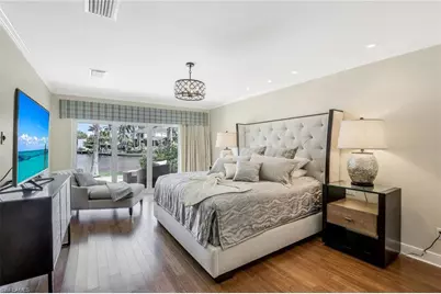 655 Galleon Dr, Naples, FL 34102 - Photo 15
