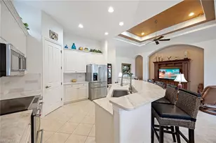 7828 Valencia Ct, Naples, FL 34113 - Photo 11