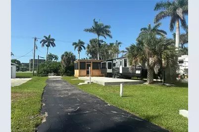 13051 Point Breeze Dr, Fort Myers, FL 33908 - Photo 5