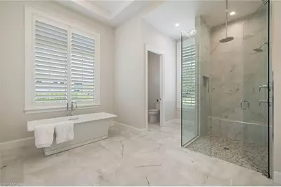 16776 Enclave Cir, Naples, FL 34110 - Photo 23